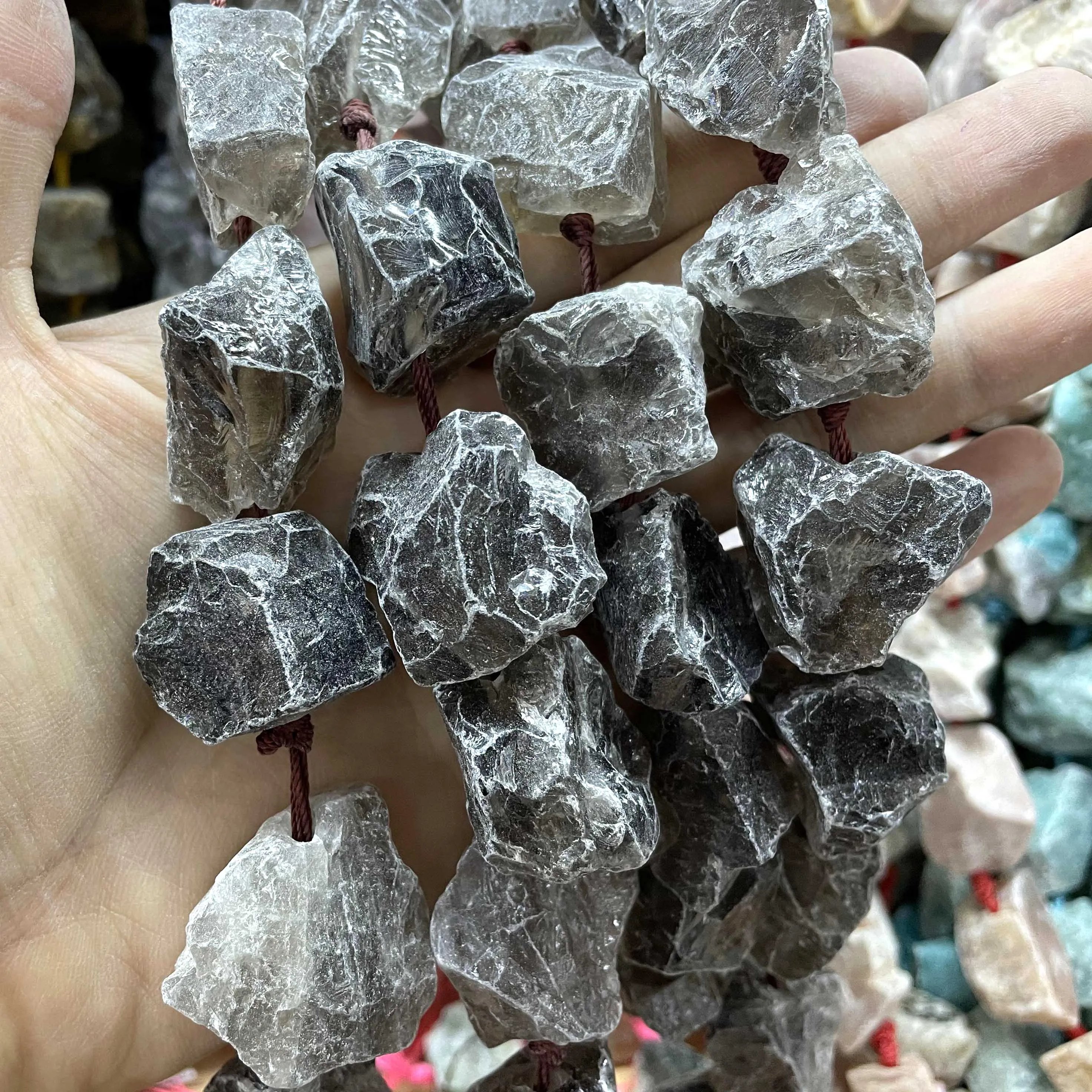 thumbnail image 1 of Piedras naturales irregulares de forma libre, en bruto, lapislázuli, amatistas, minerales, citrinas, amazonita, pepitas de cristal, cuentas para hacer joyas, 1 of 5