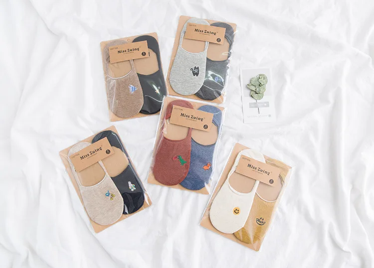 18 Spring And Summer New Products WOMEN'S Socks Cotton Cartoon Embroidered-Pack Combination WOMEN'S Low-cut Liners Socks Versati