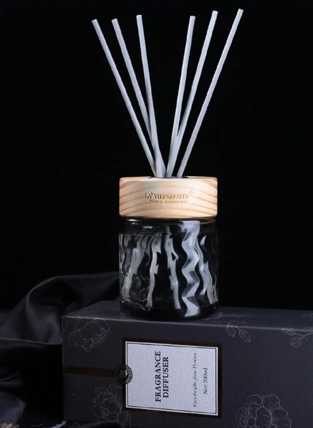 200ml Essential Oil Reed Diffuser Set Home Aromatherapy with Dry Flower