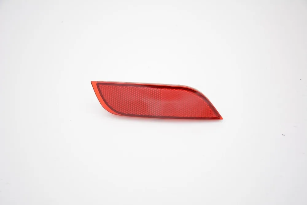 

1 Pcs Right Side Rear Red Bumper Reflector Tail Reflex Reflector RH for Subaru XV 2012-2014