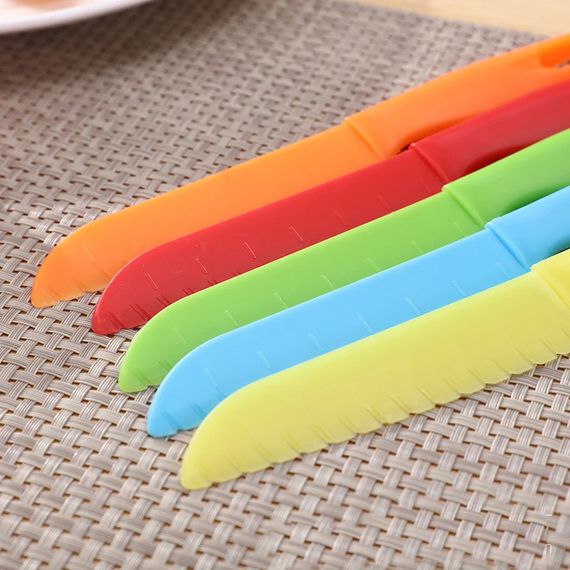 Plastic Fruit Knife Safe for Bread Lettuce Kitchen Knife Kids Chef Toddler Cooking Knive Children Paring Knives Sawtooth Cutter