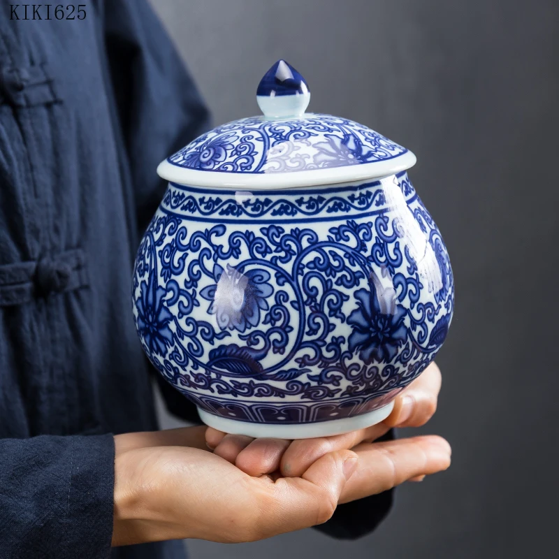 Chinese Style Blue and White Porcelain Tea Caddy Household Candy Nut Sealed Storage Jar Art Ceramic Storage Jar Home Decoration tea tin box tea canister ceramic storage jar