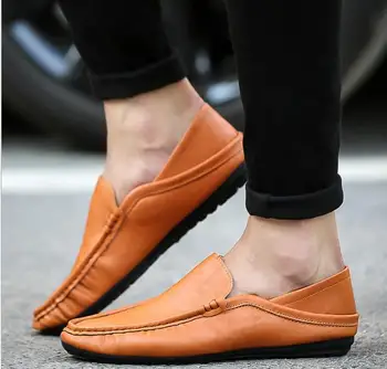 

Spring and Autumn new Korean version of men's bean shoe cover foot breathable men's shoes casual shoes