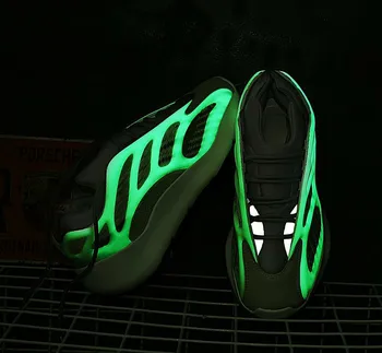 

2020 Brand Breathable Unisex Lighted Sneakers Shoes Men Casual Shoes Footwear Spring Autumn Quality Walking Shoes Size 36-45 EVA