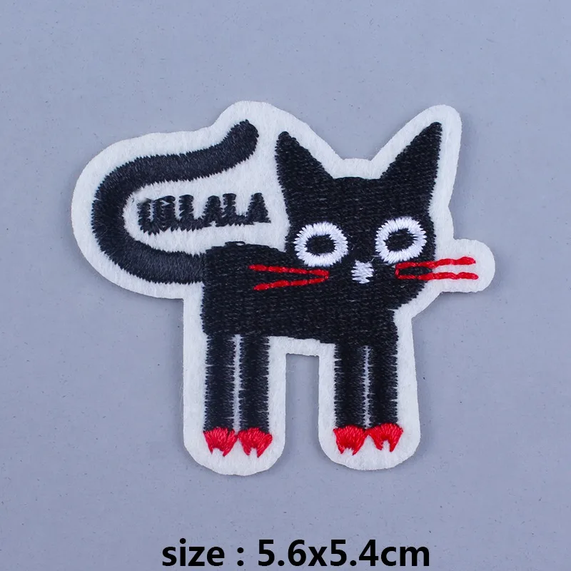 PE1784CT Cat Patches Iron On Patches For Clothing Cheap Cartoon Embroidery Patch Fabric Badge Stickers For Clothes Jeans Decoratio H - Цвет: PE1784CT