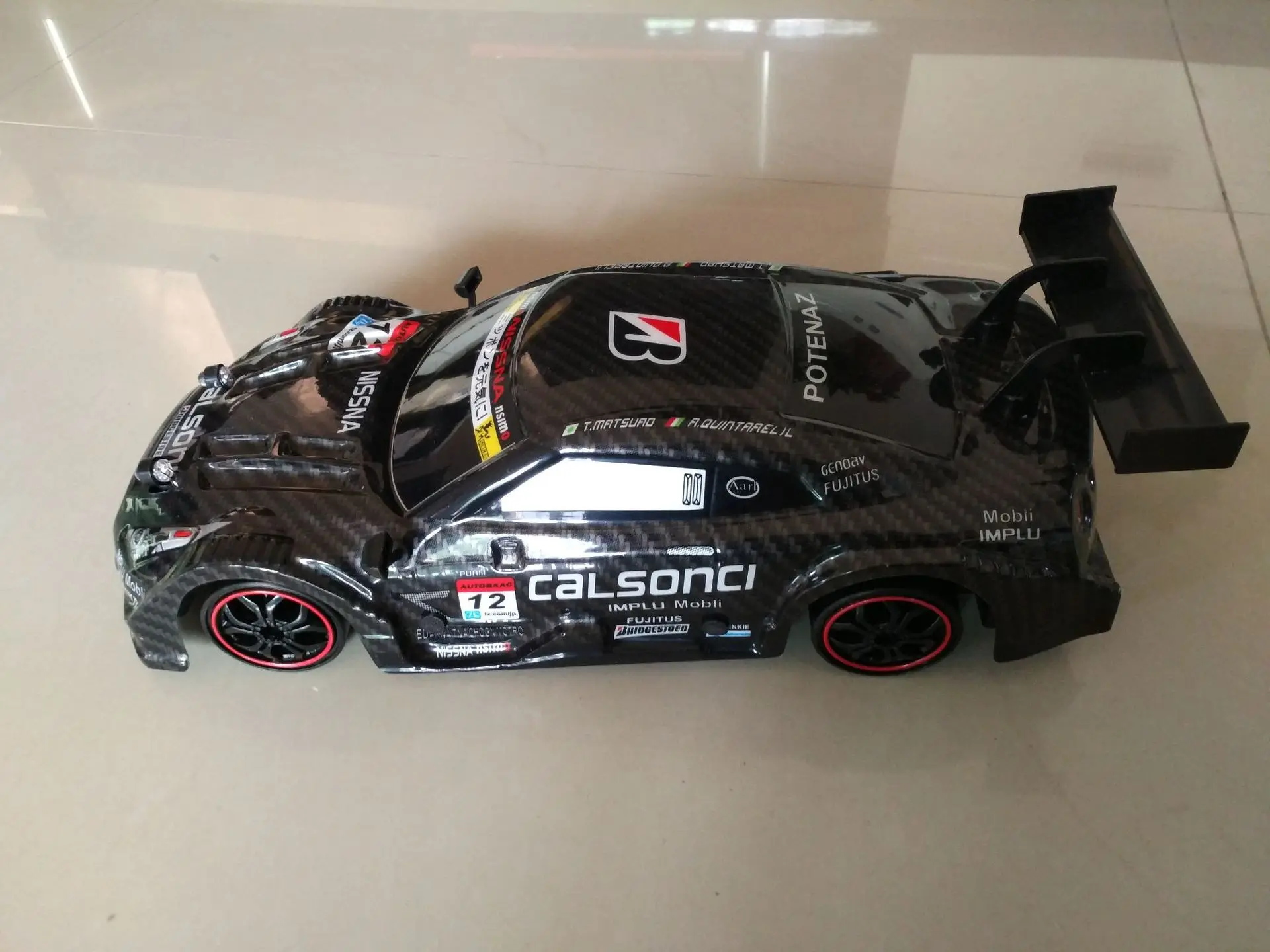 Радиоуправляемая машина, четыре колеса, GTR, дрифт, гоночный чемпионат, 2,4 г, внедорожник, радио, дистанционное управление, автомобильная электроника, хобби, детская игрушка, автомобиль - Цвет: GTR black with light