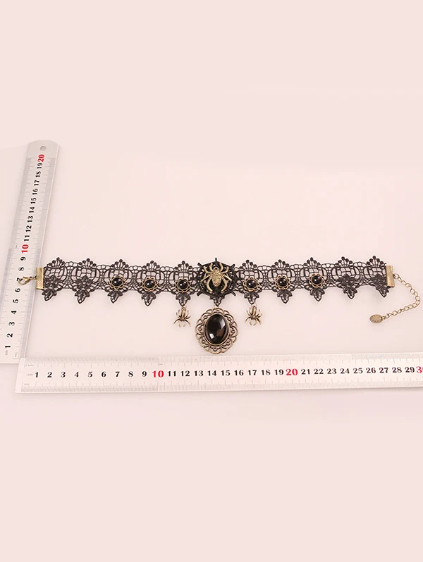 Lace Spider Necklace 4