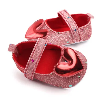

2019 Autumn Baby Girl Anti-Slip Casual Walking Shoes Sequin Heart Design Sneakers Soft Soled First Walkers