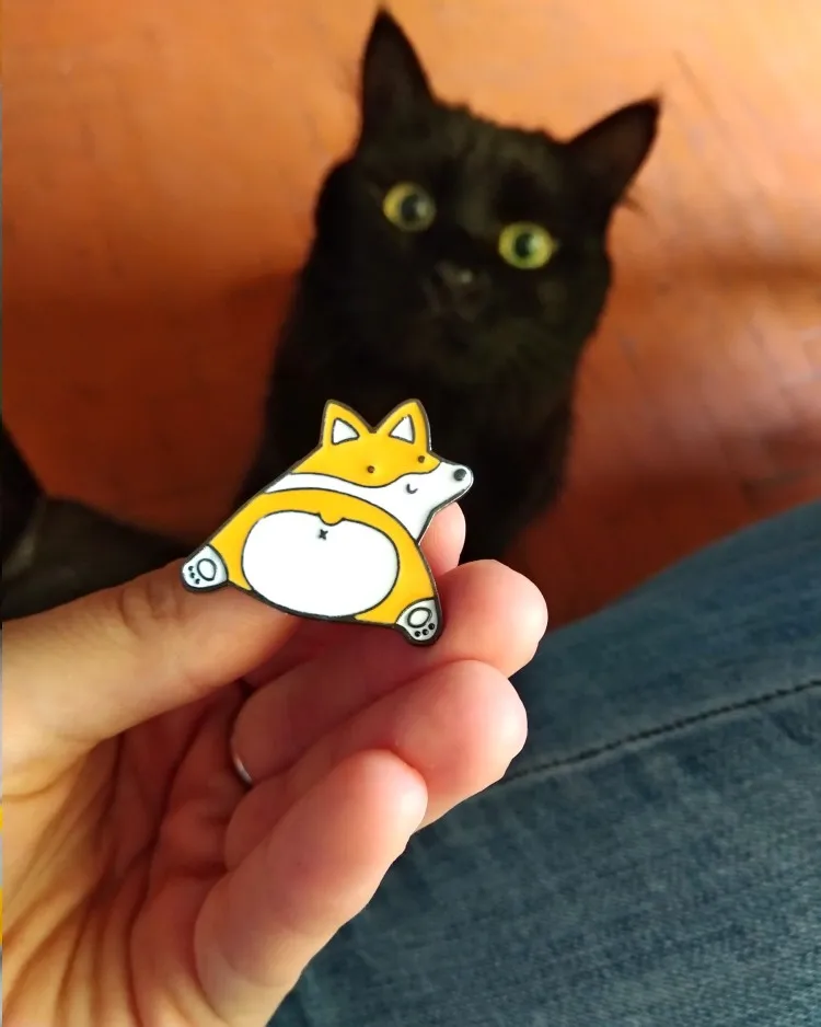 Пёс из мультфильма коллекция на булавке брошь корги бульдог Pet значки куртки свитер брошь с животными значок эмаль на булавке на Для женщин ювелирные изделия Лидер продаж
