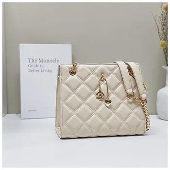 

All-match chain bag 2020 autumn and winter trendy bag fashion lady bag trend diamond women's shoulder messenger bag