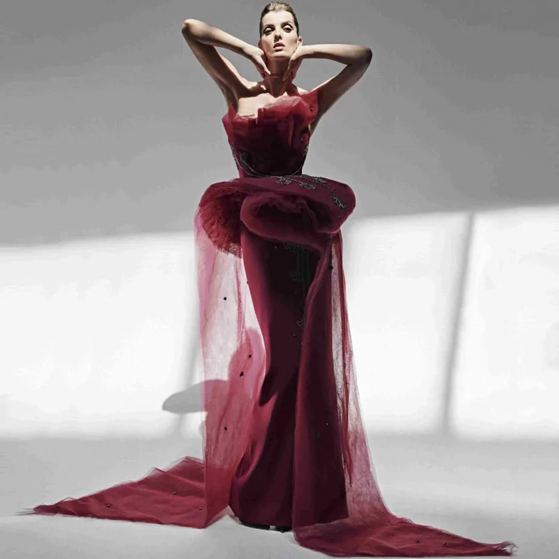 

Burgundy Chic Prom Gowns Mermaid Evening Formal Dresses 2020 New Ruffles Embroidery Tulle Tail Unique Prom Party Dress Strapless