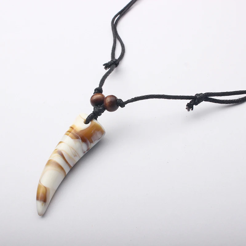 12pcs Fashion Resin Imitation Yak Bone Wolf Tooth Pendant Necklace Amulet Tooth Jewelry Adjustable Rope Gifts For Man Women