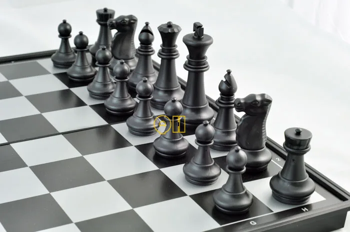 

Magnetic Chess Set Draughts Backgammon Wang 8 Cm Extra Large Chess Set