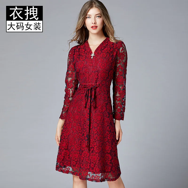 

Large Size V-neck Dress South Korea Dongdaemun Brand Hot Selling Middle-aged Middle-aged Women Dress 200 Elegant Lace Dress