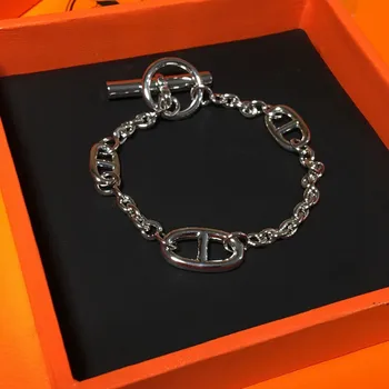 

2020 High quality Wholesale hot selling steel bracelet H Japanese buckle bracelet for men and women ot buckle bracelet