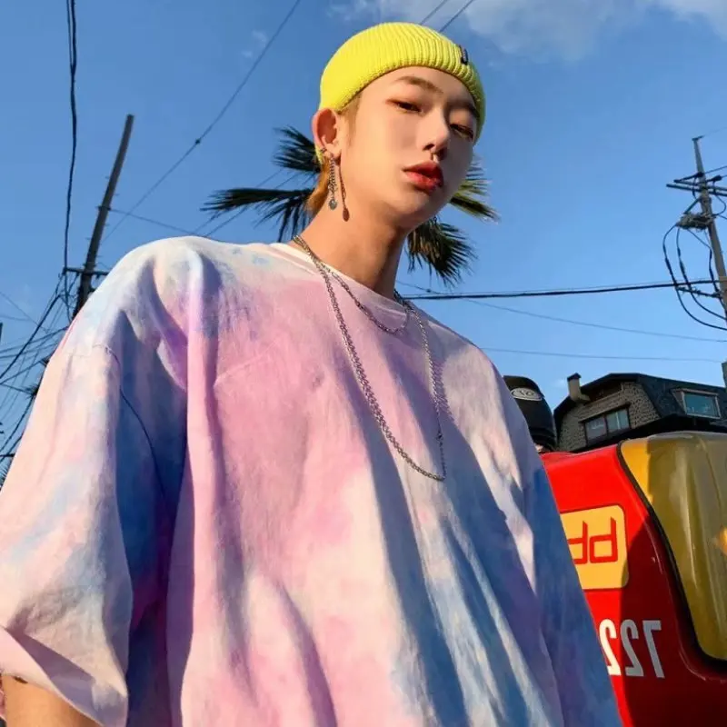 

Men T-shirt Oversize Personality Style Hip Hop Gradient Tie-dye Trend Couple Short-sleeved T-shirt Male Loose Streetwear Tide