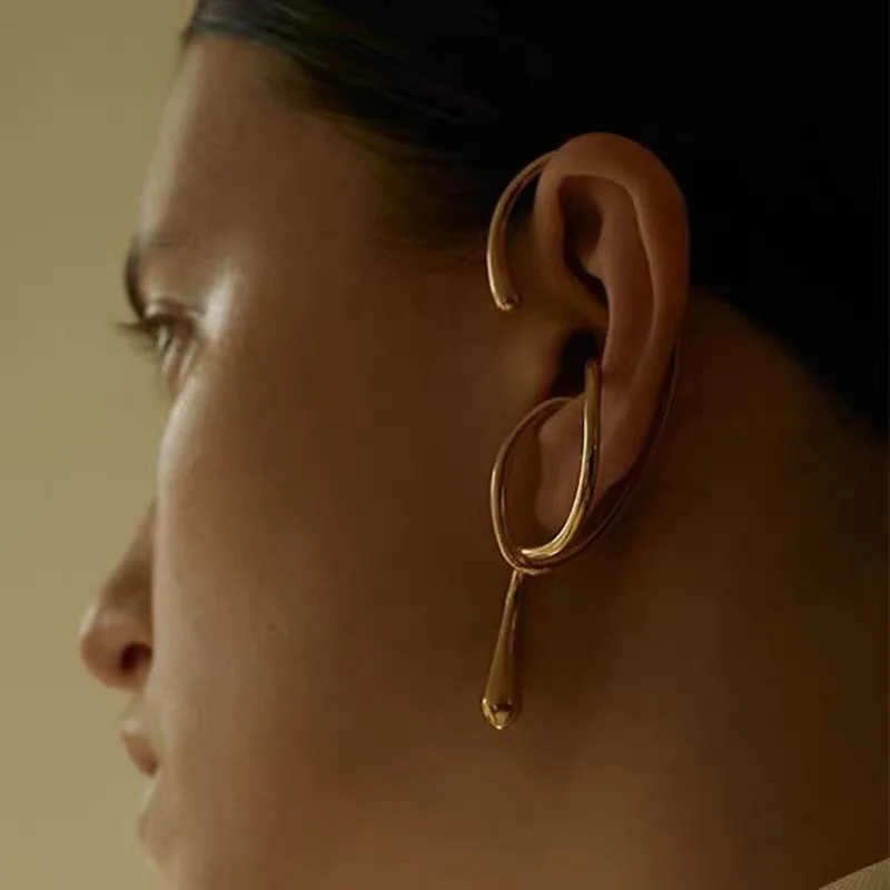 FFLACELL 1 Pair Irregular Distortion Buckle Big Layer Ear Cuff Twist Metal Line Clip Earrings Without Piercing For Women