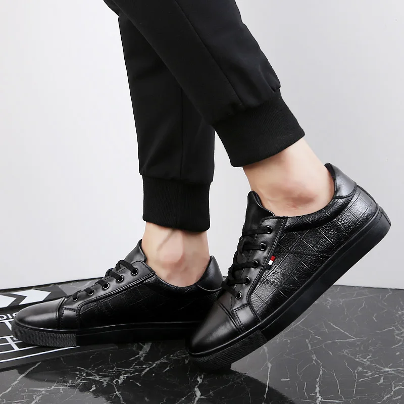Кожаные удобные мягкие повседневные дизайнерские мужские ботинки для отдыха; Мужская Высококачественная уличная модная обувь на плоской подошве; Роскошная Брендовая обувь для джентльменов