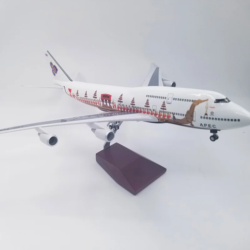 without light 47 см 1/150 масштаб моделирование Таиланд дракон Лодка игрушки Boeing B747 тайская авиакомпания Модель W свет и колесо литья под давлением пластиковый самолет - Цвет: without light