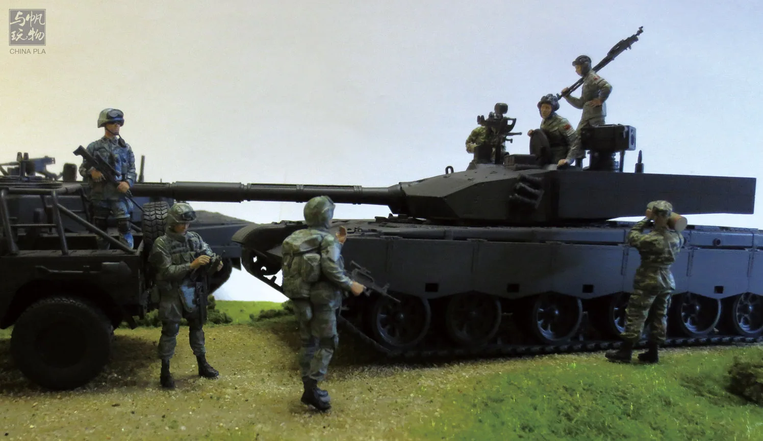 Yufan модель 1/35 смолы наборы Китай современный армейский солдат бесцветный и самособранный 4 шт YFWW-1522