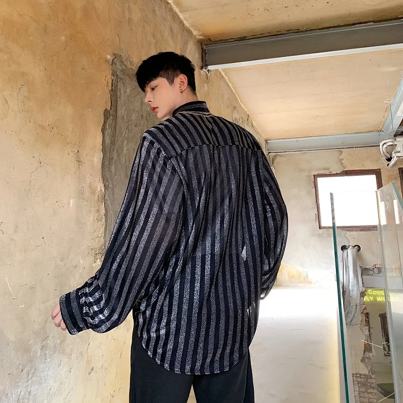 

Men Silver Wire Shining Long Sleeve Loose Casual Striped Shirts Male Streetwear Hip Hop Party Dress Shirts Stage Show Clothing