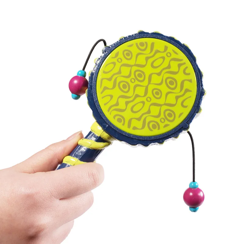 Америка B. Toys Twister Тамбурин детская развивающая игрушка пластмассовая погремушка shou yao gu