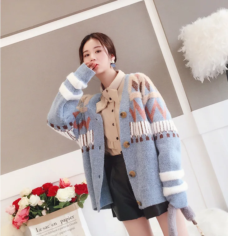 Woman Sweater Knitting New Girl V-neck Jacquard Straight Bottom Clothing Sweater Winter Sweater Cardigan Short Wool Coat