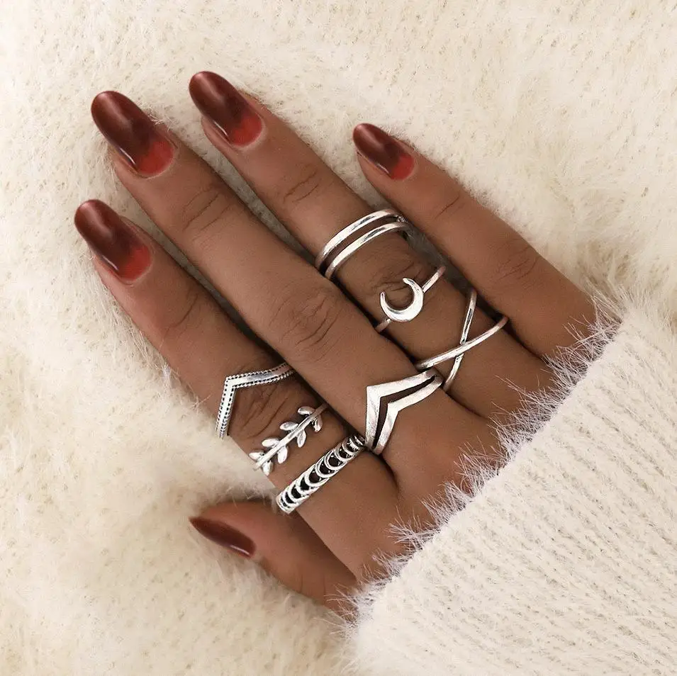 

7Pcs Simple Silver Geometric Moon Charm Rings for Women Punk Fashion Boho Joint Finger Rings Set Jewelry Accessories