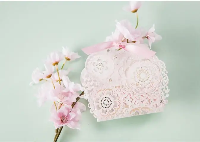 50pcs European wedding candy box creative wedding supplies candy box paper box small size gift box pink hollow candy bag