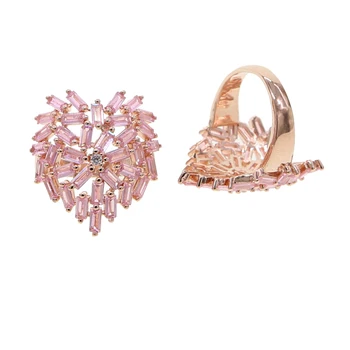 

Rose Gold Full Pink Zirconia Heart Shaped Wedding Rings for Women Luxury Elegant Zircon Engagement Rings Jewelry Party Gifts