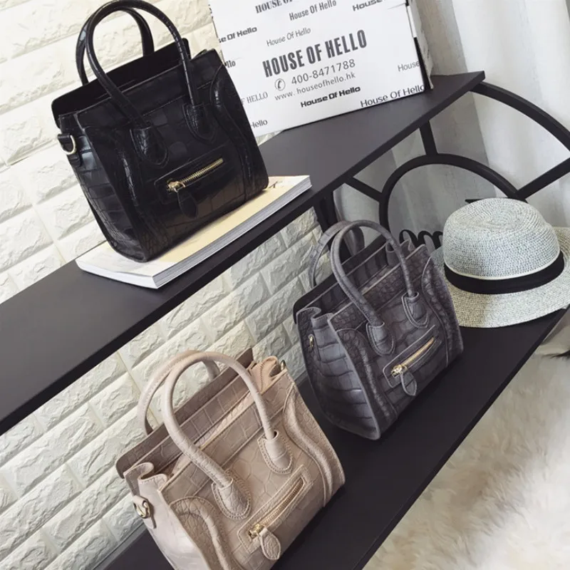 

Women Tote Bag 2019 Luxury Handbag Women Bag Designer Large Capacity Female Handbag High Quality PU Leather Smile Bag Sac A Main