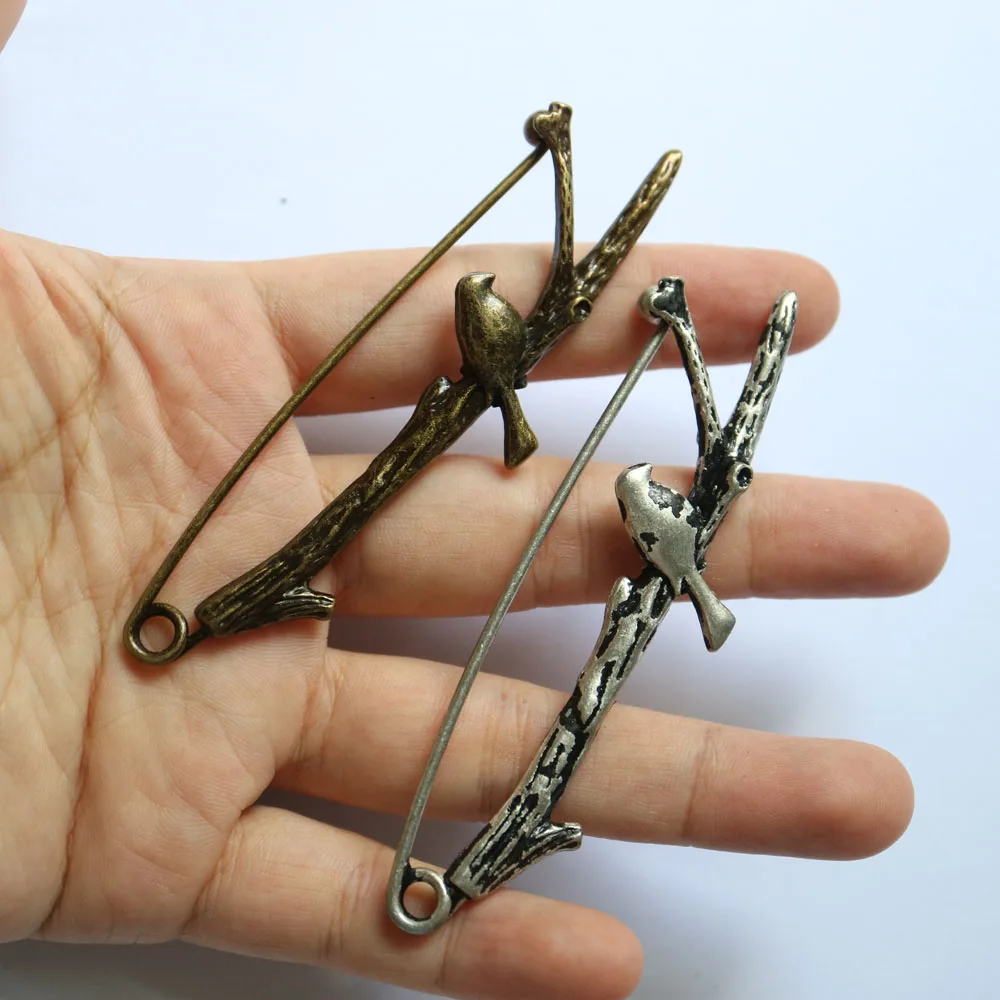 

Fashion 1PC Alloy tree bird Brooch High Quality trendy trees retro vintage pins and brooches for women men clothes pins metal
