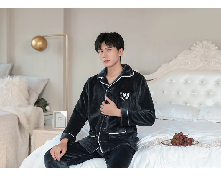 22028976681_1435614937