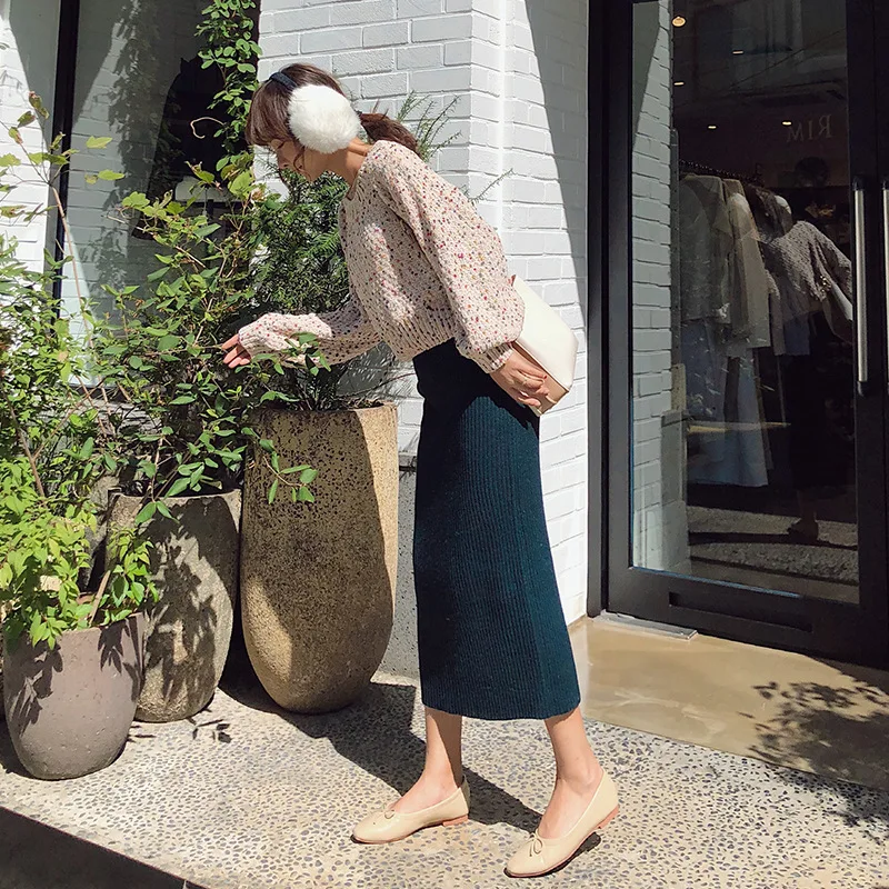 

Puff Sleeve Color Point Chenille Crew Neck Sweater + Mid-length Thick Knitted Skirt Set