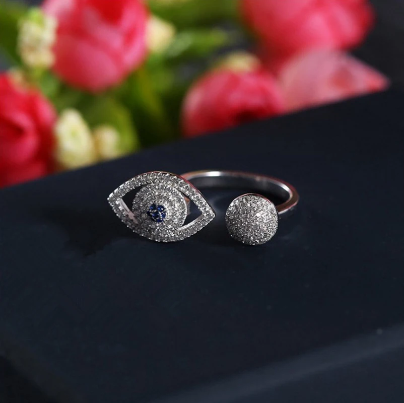 10641549818_383102631