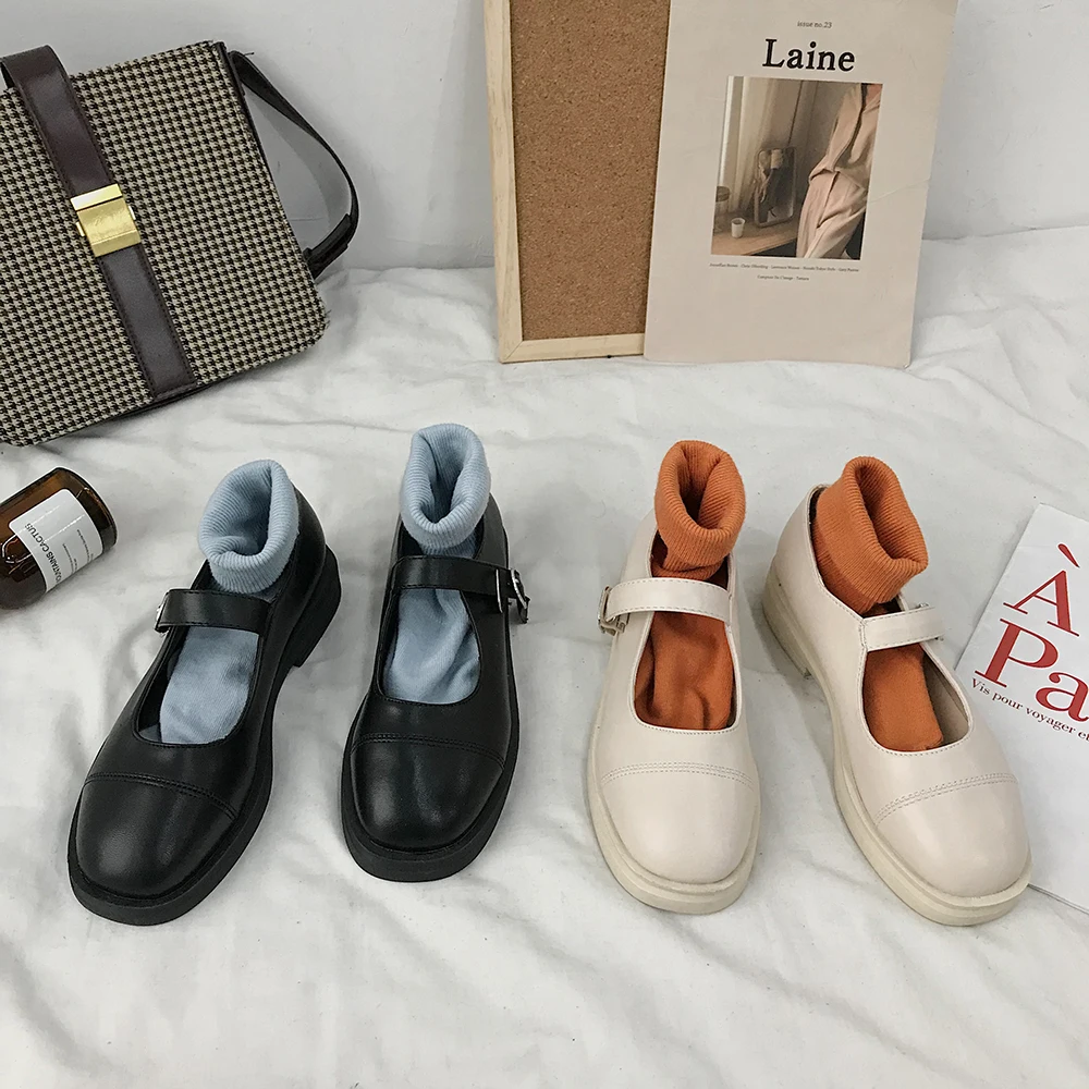 Женская обувь Кожаная в британском стиле ретро Новинка весны 2020 года Обувь на