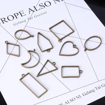 

50Pcs Assorted Geometric Hollow Frame Trays Open Bezel Pendant Resin Molds DIY Pressed Flower Frame Jewelry Findings