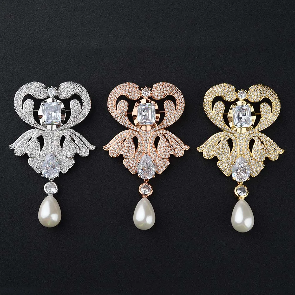 White sea shell pearl gold plated Cubic Zirconia micro pave flower brooch