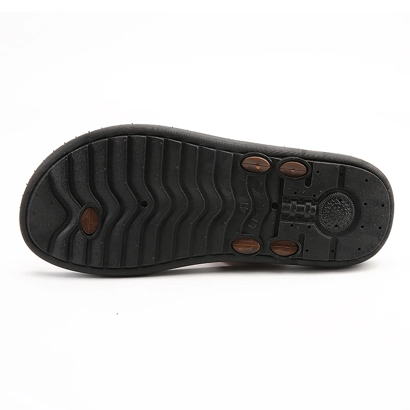 New Summer Men Slippers Fashion Beach Sandals Breathable Comfort Men Casual Shoes Non-slip Flip Flops T-Strap Open Toe Slippers