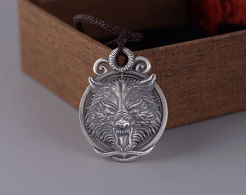silver-wolf-pendant001G