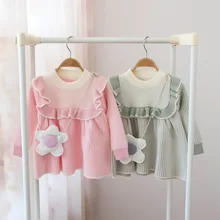 Трикотажное платье-свитер в полоску, модная Милая одежда с оборками для новорожденных девочек на осень и зиму