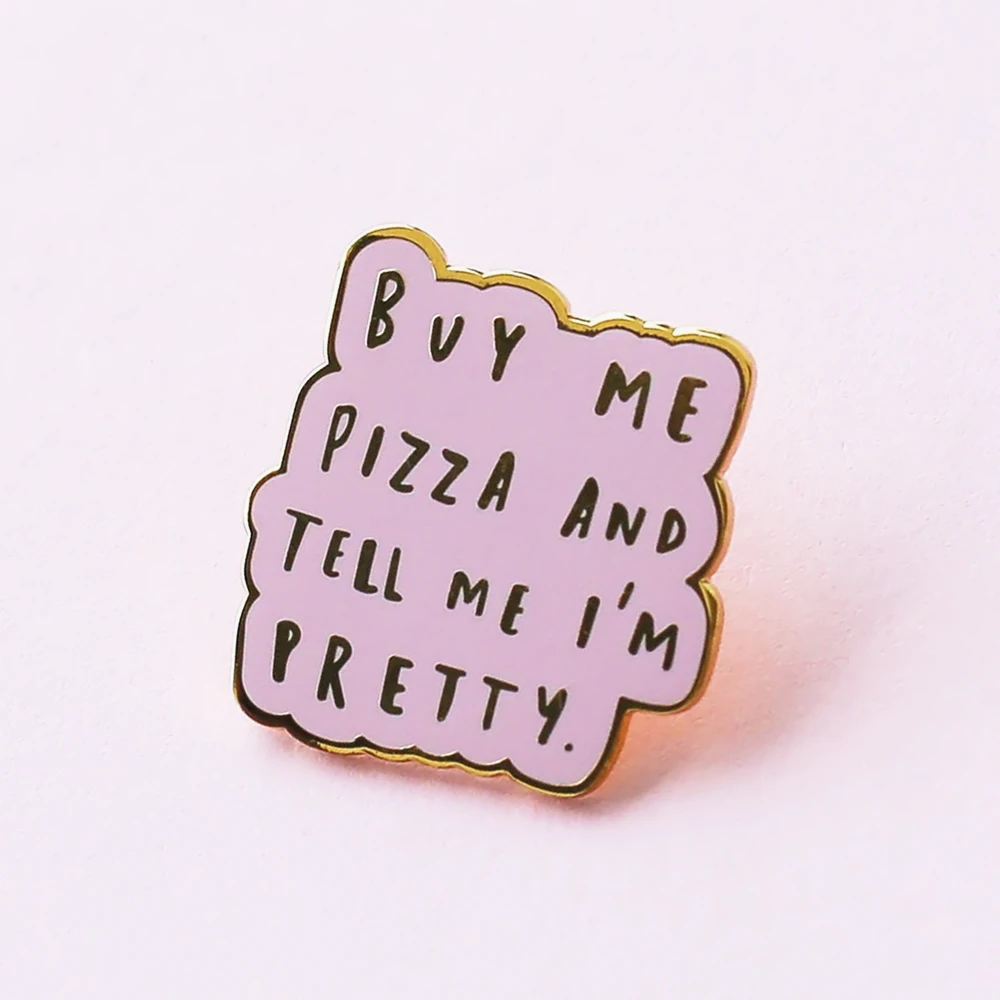 

Брошь металлическая, с розовой эмалью, в форме пиццы