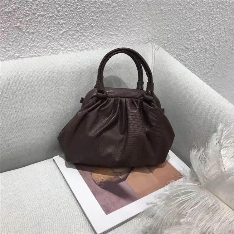 

Retro Shoulder Bag Autumn and Winter Models Lizard Pattern Handbags Ladies Hand Bags Dumplings Bag Hobos for Women