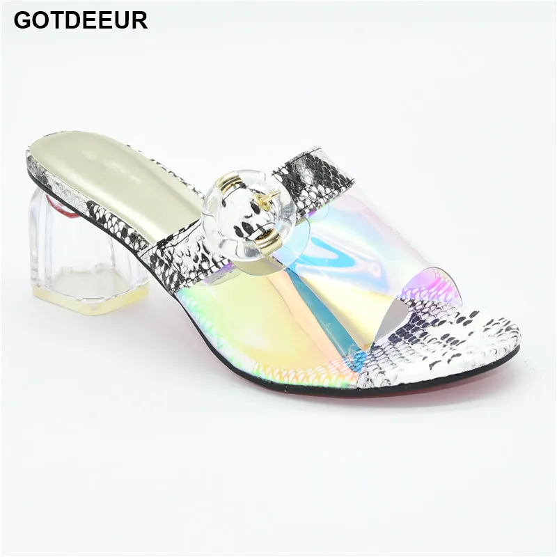 

Весна 2020; Модные женские туфли на среднем каблуке из искусственной кожи; Итальянские туфли на высоком каблуке; Осенние шлепанцы для свадьбы; Женские босоножки в нигерийском стиле; Высокое качество