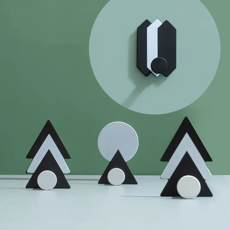 

Hooks Creative Geometric Wrought Iron Hook Key Umbrella Clothes Hat Hook Strong Bathroom Viscose Wall Decoration Hook 4pcs