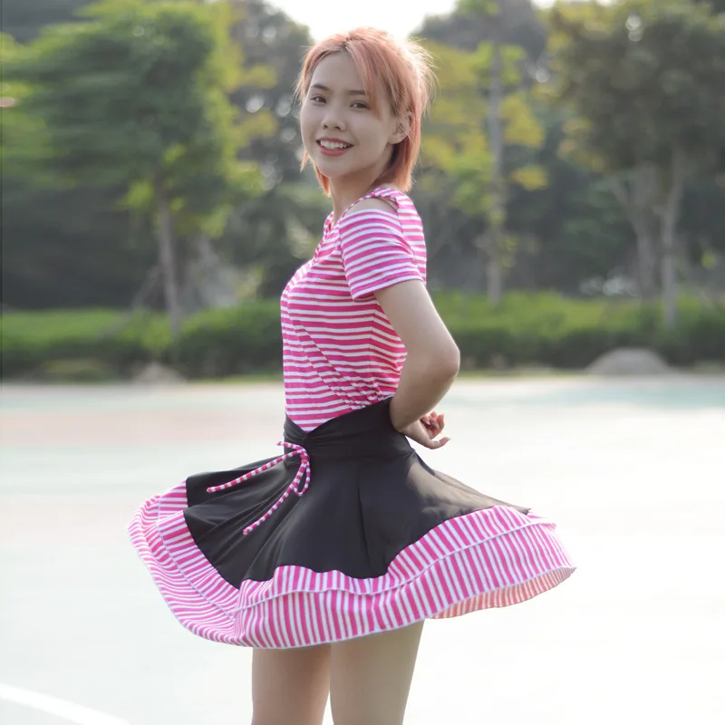 

2019 New Style College Cheerleading Uniform Women's Adult Cheerleading Dance Fitness Exercise Performance Wear Set Sexy Uniform