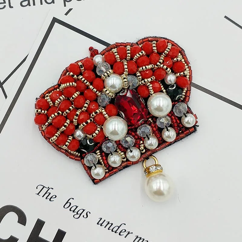 

2 piece The New Rhinestone Crown pearl Patch for Clothing Sewing on Applique Clothes Shoes Bags cap Decoration Patch DIY Apparel