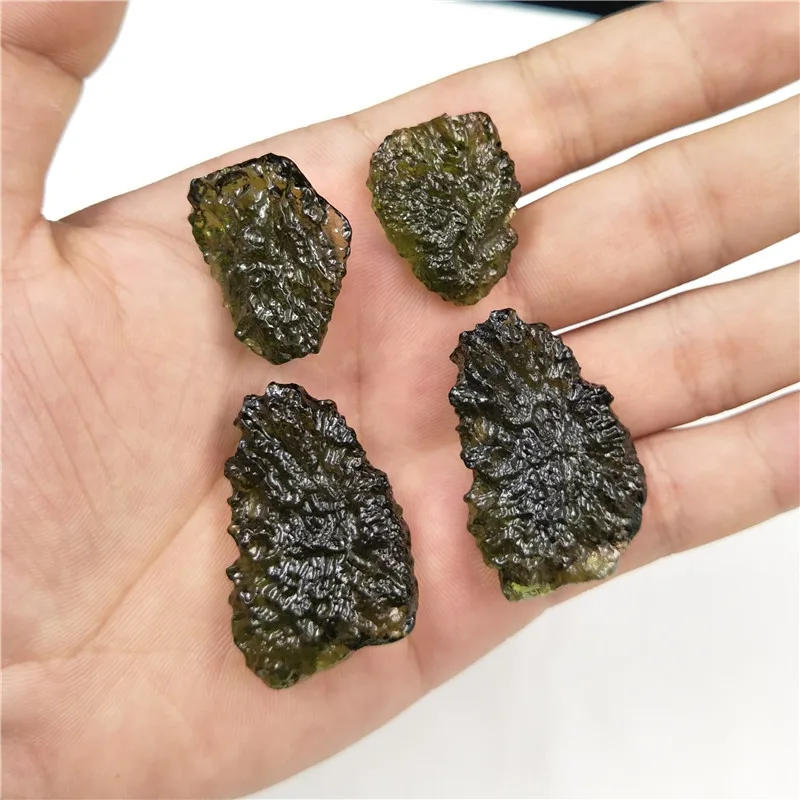 Натуральные зеленые аэролиты Moldavite хрустальный камень подвеска энергетический