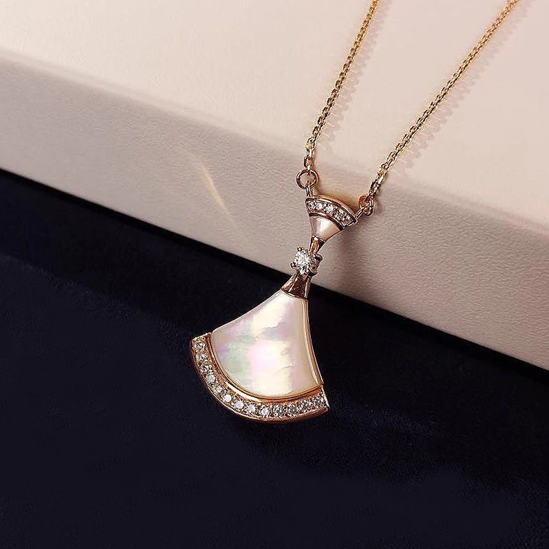 Original Brand Stainless Steel Bvl Necklace Pendant Fashion Jewelry Lady Necklace Lovers Christmas Gift