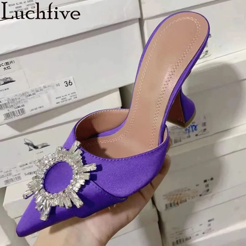 

2021 летние горячие продажи Атласные Босоножки на каблуке тапочки со стразами украшение с острым носком гладиаторские сандалии сексуальная обувь для вечеринки Mujer